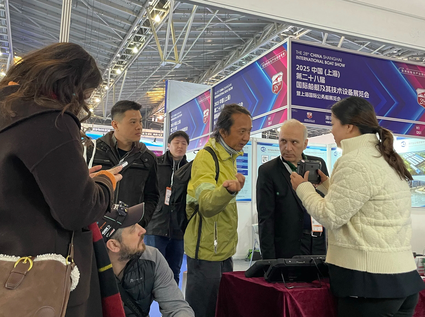 軒宇車鼎攜多款創(chuàng)新產(chǎn)品亮相CIBS,全面展現(xiàn)海事智能診斷技術(shù)實力 軒宇車鼎攜多款創(chuàng)新產(chǎn)品亮相CIBS,全面展現(xiàn)海事智能診斷技術(shù)實力